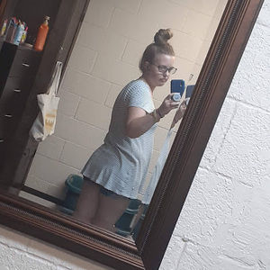 Meet your Posher, Elly